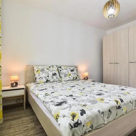 Apartman Nova *