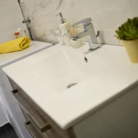 Apartman Nova *