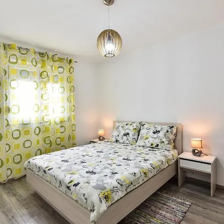 Apartman Nova *