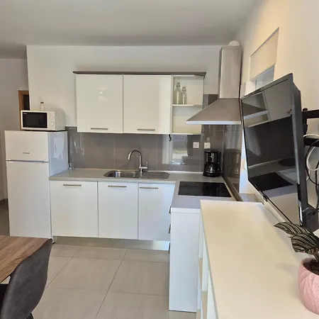 Apartman Nova *