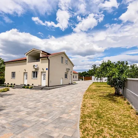 Nova A1 Apartment